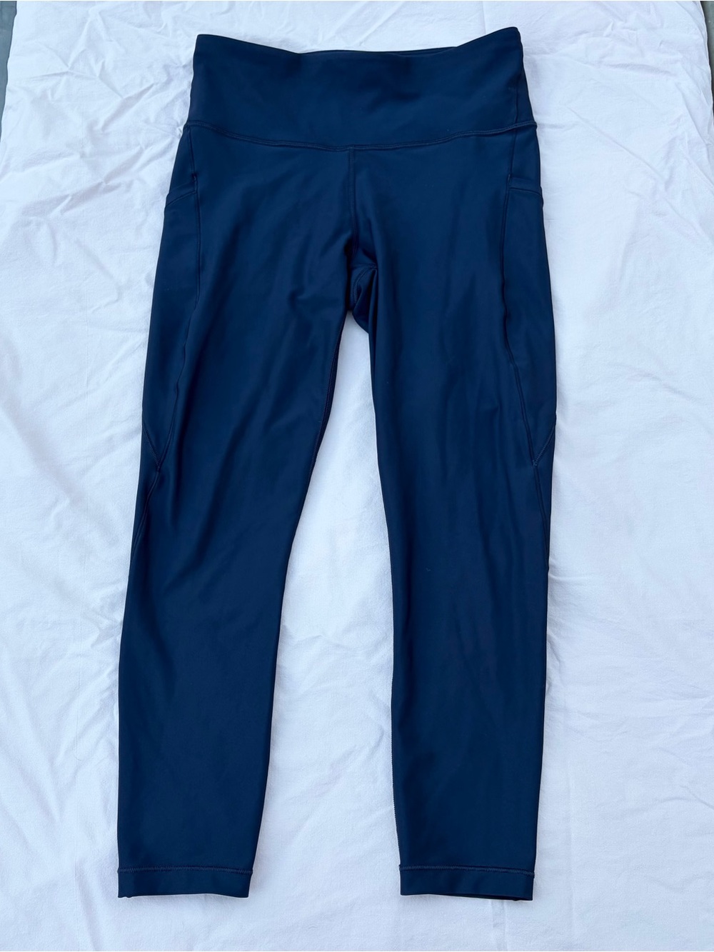 Athleta Navy Interval Stash 7/8 Tight Legging, Activewear Athleisure Workout